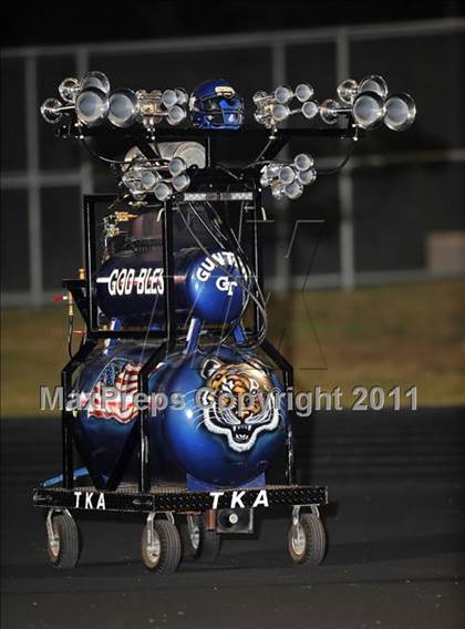 Thumbnail 3 in Lone Oak vs. Gunter (2A Division 2 Semifinals) photogallery.