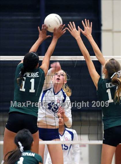 Thumbnail 3 in Bonita vs. Los Altos (CIF SS D3AA Final) photogallery.