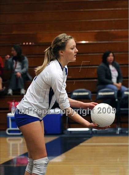 Thumbnail 2 in Bonita vs. Los Altos (CIF SS D3AA Final) photogallery.