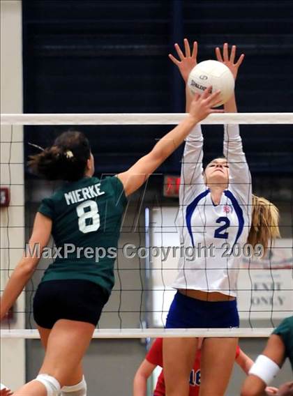 Thumbnail 3 in Bonita vs. Los Altos (CIF SS D3AA Final) photogallery.