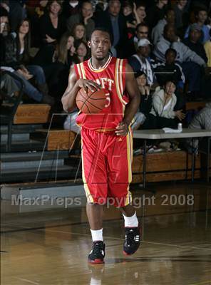 Thumbnail 3 in Torrey Pines vs. Taft (SoCal Coaches Classic) photogallery.