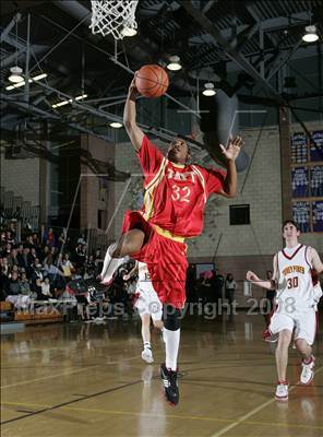 Thumbnail 3 in Torrey Pines vs. Taft (SoCal Coaches Classic) photogallery.