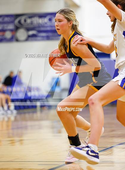 Thumbnail 1 in JV: Notre Dame Academy @ Newport Central Catholic photogallery.