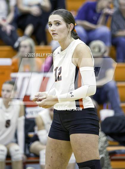 Thumbnail 2 in Grand Saline vs Edgewood photogallery.