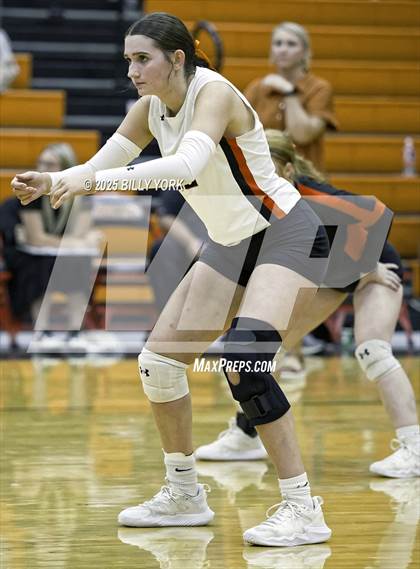 Thumbnail 3 in Grand Saline vs Edgewood photogallery.