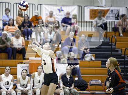 Thumbnail 1 in Grand Saline vs Edgewood photogallery.