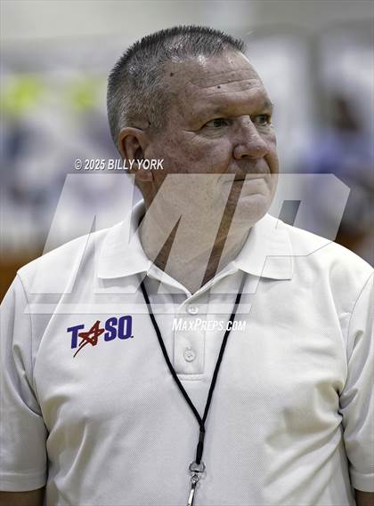 Thumbnail 2 in Grand Saline vs Edgewood photogallery.