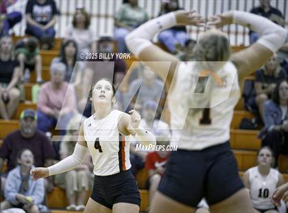 Thumbnail 1 in Grand Saline vs Edgewood photogallery.