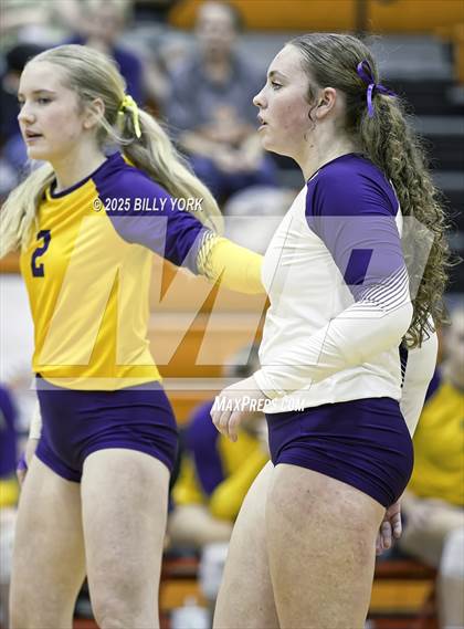 Thumbnail 3 in Grand Saline vs Edgewood photogallery.