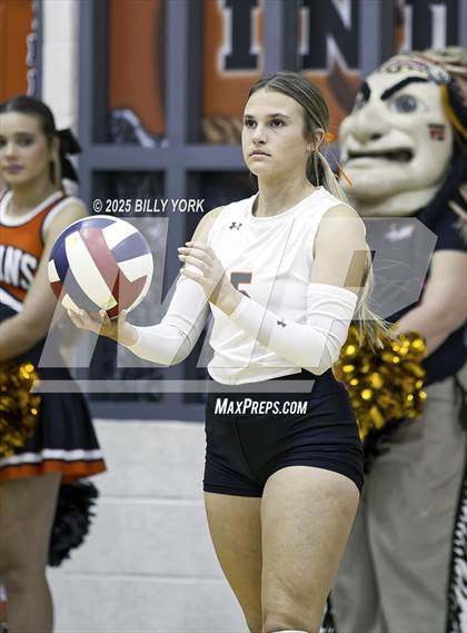 Thumbnail 1 in Grand Saline vs Edgewood photogallery.
