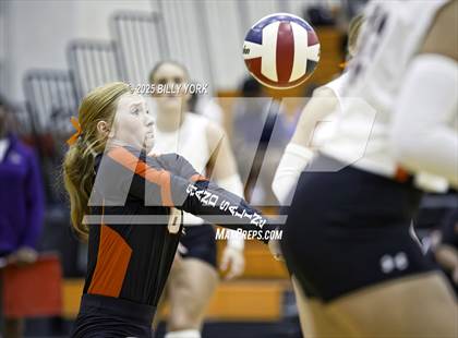 Thumbnail 2 in Grand Saline vs Edgewood photogallery.