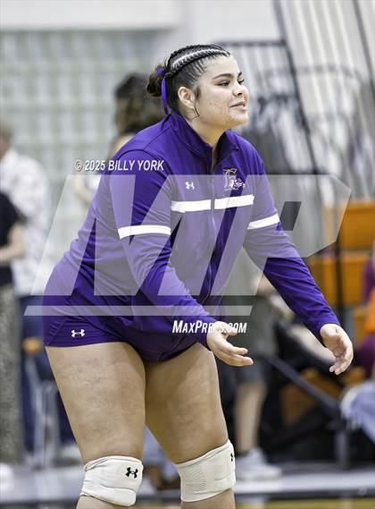 Thumbnail 2 in Grand Saline vs Edgewood photogallery.