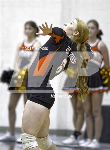 Thumbnail 1 in Grand Saline vs Edgewood photogallery.