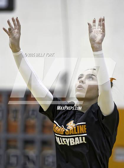 Thumbnail 1 in Grand Saline vs Edgewood photogallery.