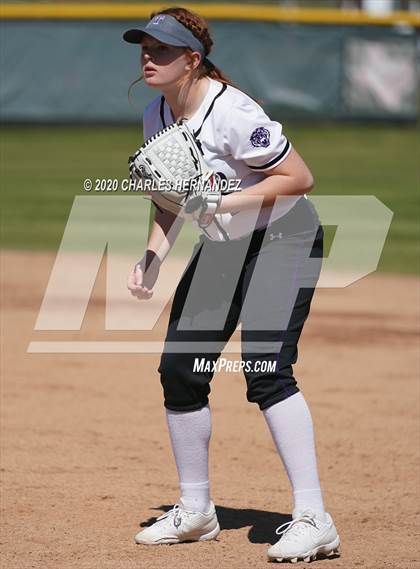 Thumbnail 3 in Rice Consolidated vs. Thrall (Caldwell Tournament) photogallery.