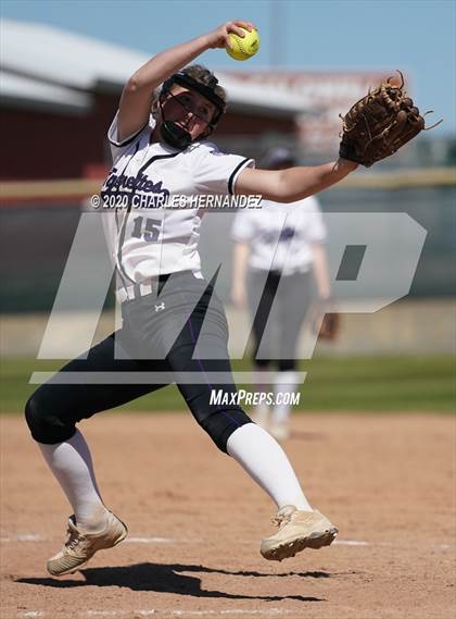 Thumbnail 3 in Rice Consolidated vs. Thrall (Caldwell Tournament) photogallery.