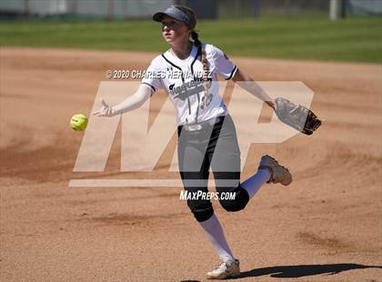 Thumbnail 2 in Rice Consolidated vs. Thrall (Caldwell Tournament) photogallery.