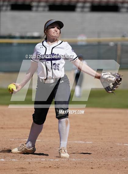 Thumbnail 3 in Rice Consolidated vs. Thrall (Caldwell Tournament) photogallery.