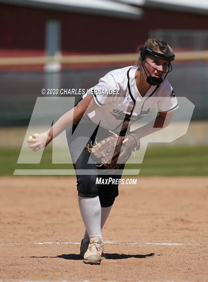 Thumbnail 2 in Rice Consolidated vs. Thrall (Caldwell Tournament) photogallery.