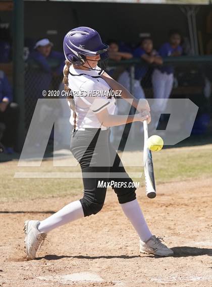 Thumbnail 2 in Rice Consolidated vs. Thrall (Caldwell Tournament) photogallery.