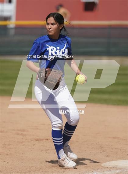 Thumbnail 1 in Rice Consolidated vs. Thrall (Caldwell Tournament) photogallery.