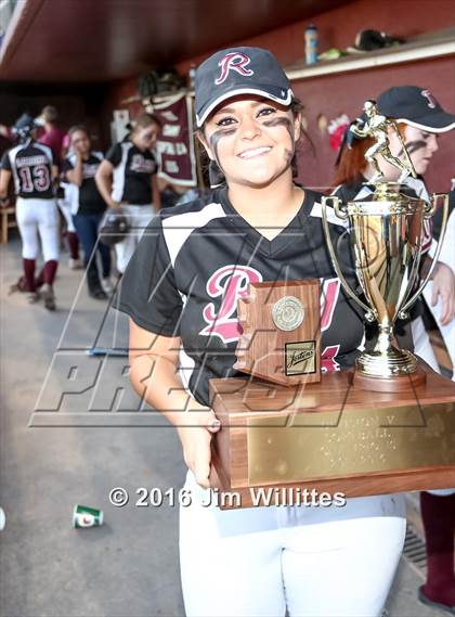Thumbnail 1 in Ray (AIA D5 Final Award Photos) photogallery.