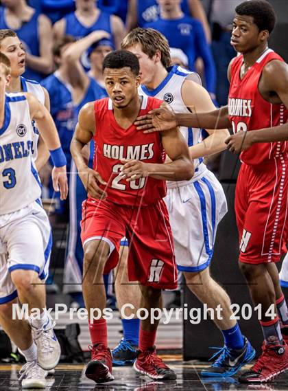 Thumbnail 2 in Holmes vs Covington Catholic (KHSAA Ninth Region Final) photogallery.