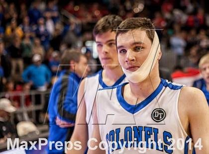 Thumbnail 2 in Holmes vs Covington Catholic (KHSAA Ninth Region Final) photogallery.