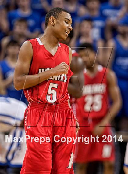 Thumbnail 3 in Holmes vs Covington Catholic (KHSAA Ninth Region Final) photogallery.
