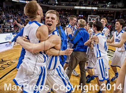 Thumbnail 3 in Holmes vs Covington Catholic (KHSAA Ninth Region Final) photogallery.
