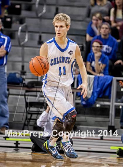 Thumbnail 1 in Holmes vs Covington Catholic (KHSAA Ninth Region Final) photogallery.