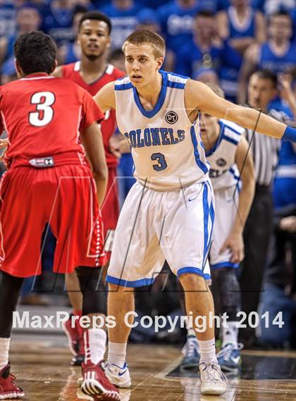 Thumbnail 1 in Holmes vs Covington Catholic (KHSAA Ninth Region Final) photogallery.