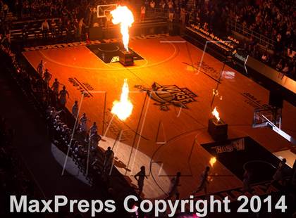 Thumbnail 3 in Holmes vs Covington Catholic (KHSAA Ninth Region Final) photogallery.
