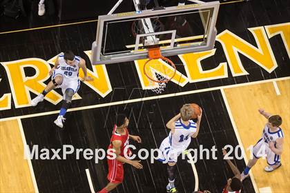 Thumbnail 2 in Holmes vs Covington Catholic (KHSAA Ninth Region Final) photogallery.