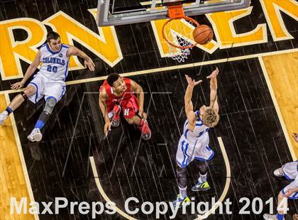 Thumbnail 2 in Holmes vs Covington Catholic (KHSAA Ninth Region Final) photogallery.