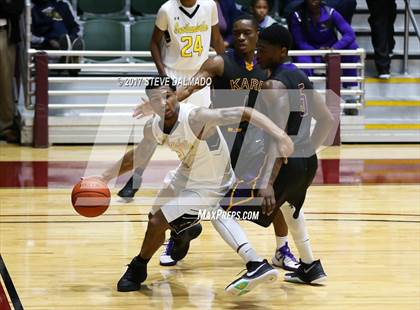 Thumbnail 3 in Scotlandville vs Edna Karr (Allstate Sugar Bowl Classic) photogallery.