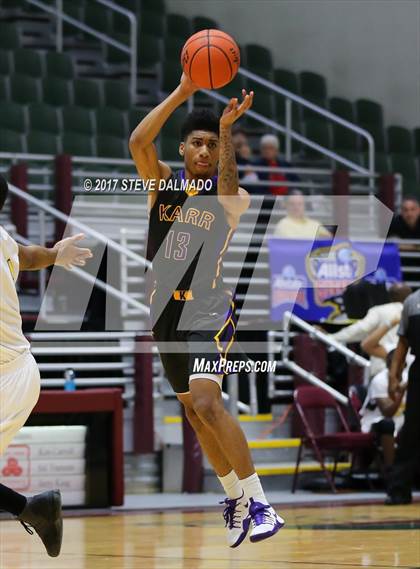 Thumbnail 3 in Scotlandville vs Edna Karr (Allstate Sugar Bowl Classic) photogallery.