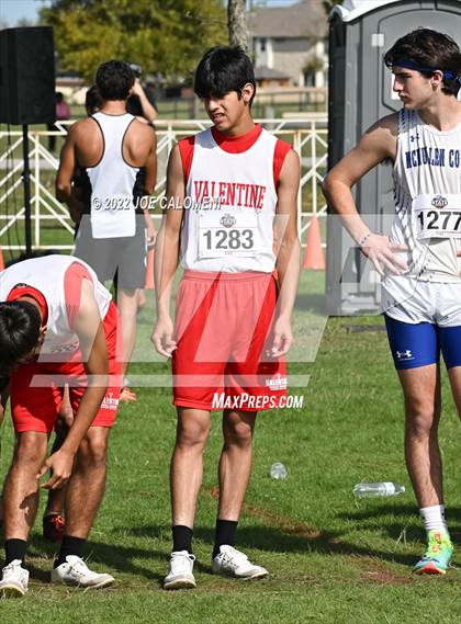 Thumbnail 3 in UIL Cross Country 1A Finals (5K) photogallery.