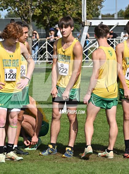 Thumbnail 2 in UIL Cross Country 1A Finals (5K) photogallery.