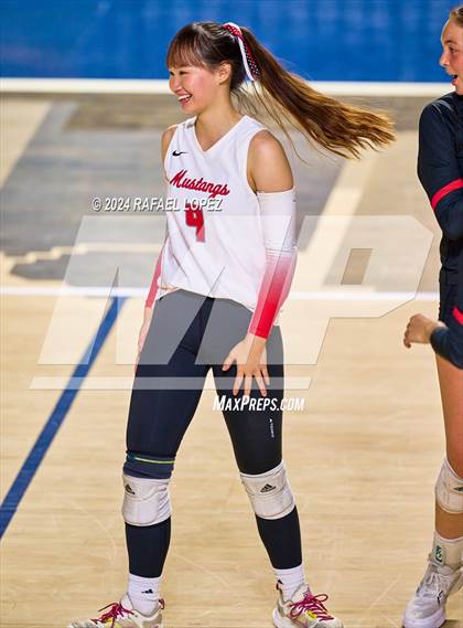 Thumbnail 3 in Memorial vs. Heights (UIL Volleyball 6A D2 Region 3 Bi-District) photogallery.