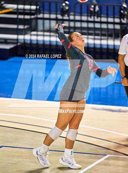 Thumbnail 2 in Memorial vs. Heights (UIL Volleyball 6A D2 Region 3 Bi-District) photogallery.