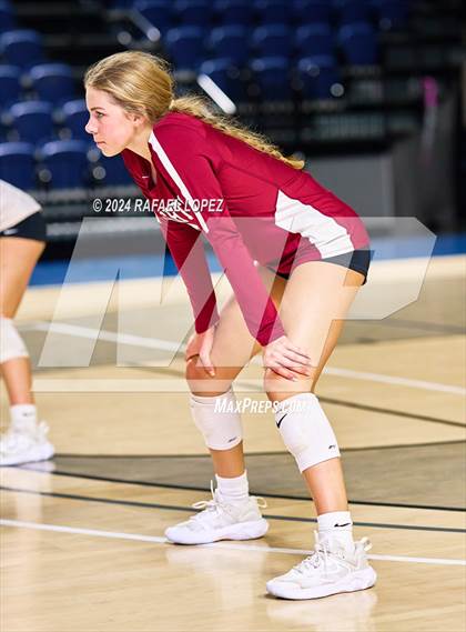 Thumbnail 1 in Memorial vs. Heights (UIL Volleyball 6A D2 Region 3 Bi-District) photogallery.