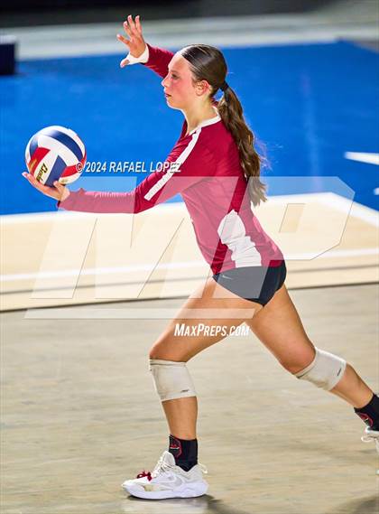 Thumbnail 3 in Memorial vs. Heights (UIL Volleyball 6A D2 Region 3 Bi-District) photogallery.