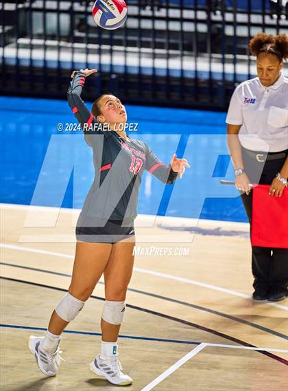 Thumbnail 2 in Memorial vs. Heights (UIL Volleyball 6A D2 Region 3 Bi-District) photogallery.