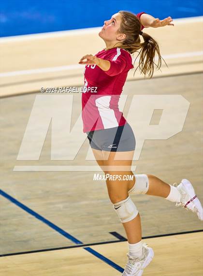 Thumbnail 2 in Memorial vs. Heights (UIL Volleyball 6A D2 Region 3 Bi-District) photogallery.