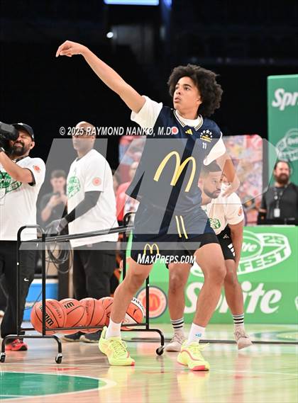 Thumbnail 3 in McDonald's All American Games (3 Point Shootout)  photogallery.
