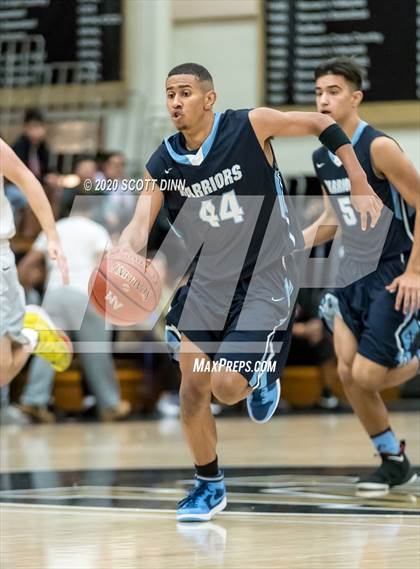 Thumbnail 1 in  Valley Christian @ Archbishop Mitty photogallery.