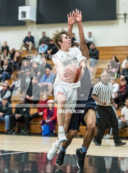 Thumbnail 1 in  Valley Christian @ Archbishop Mitty photogallery.