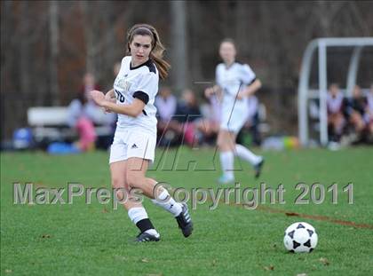 Thumbnail 2 in Bethel vs Barlow (CIAC Class L Quarterfinal) photogallery.