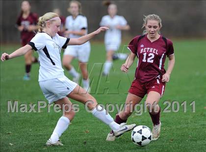 Thumbnail 3 in Bethel vs Barlow (CIAC Class L Quarterfinal) photogallery.